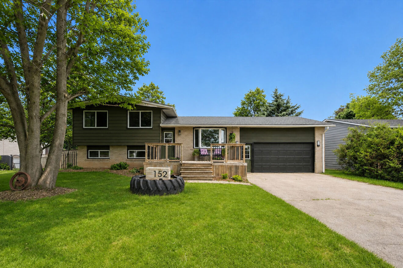 Elora real estate agent