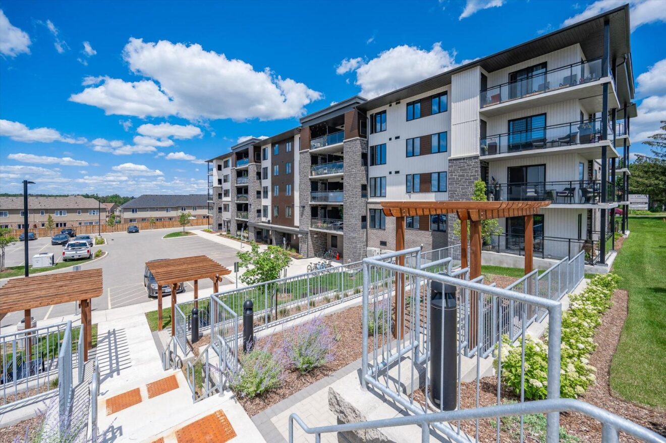 106-104 Summit Ridge Dr