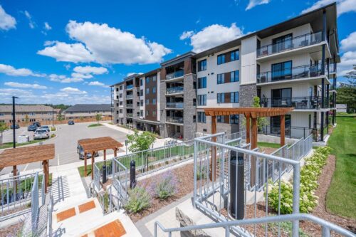 106-104 Summit Ridge Dr